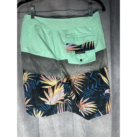 Quiksilver Everyday Panel Youth Board Shorts Beach Glass Pocket Drawcord 26/12 - Picture 2 of 2